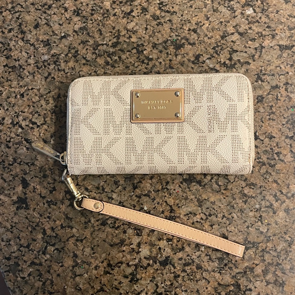 Michael Kors wallet